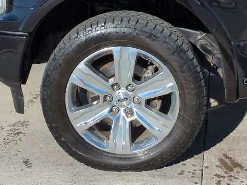 Used 2020 Ford F150 Platinum w/ Equipment Group 701A Luxury image 14