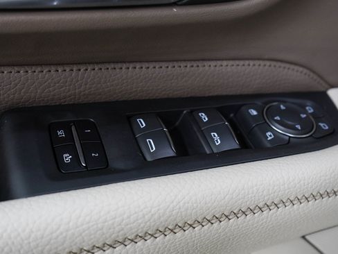 Used 2023 GMC Yukon Denali AWD/4WD image 24