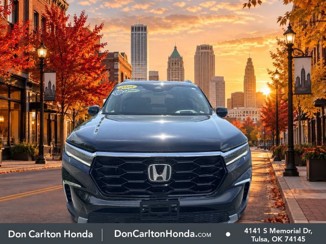 Used 2025 Honda Pilot Elite image 2