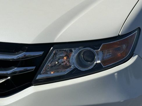 Used 2016 Honda Odyssey Touring Elite image 26