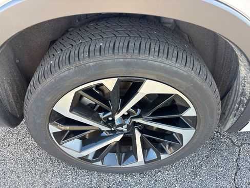 Used 2024 Mitsubishi Outlander SEL AWD/4WD image 10