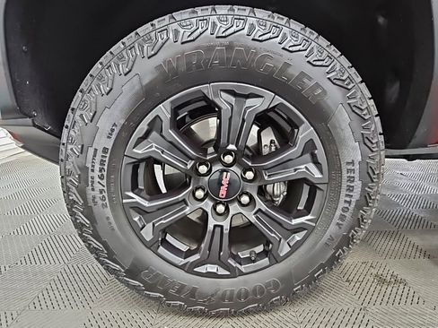 Used 2025 GMC Canyon Elevation w/ Convenience Package image 44