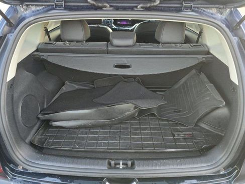 Used 2022 Kia Niro EX Premium w/ Cold Weather Package image 11