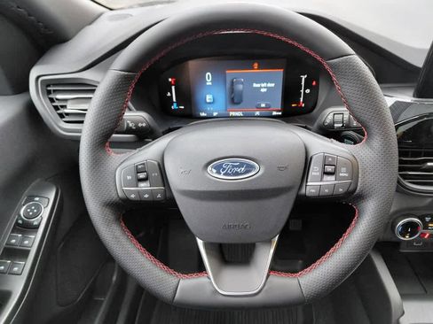 New 2026 Ford Escape ST-Line w/ Cold Weather Package image 29