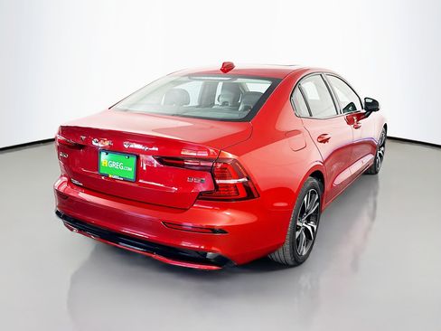 Used 2023 Volvo S60 B5 Core AWD/4WD image 10