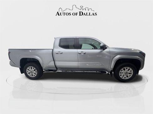 Used 2025 Toyota Tacoma SR5 image 10
