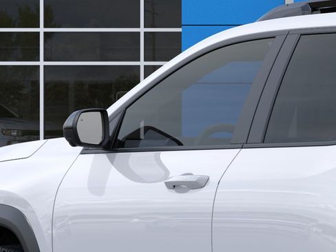 New 2027 Chevrolet Equinox LT w/ Safety and Technology Package AWD/4WD image 36