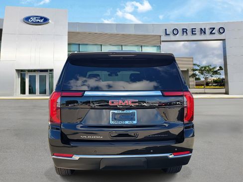 Used 2025 GMC Yukon XL Elevation image 6