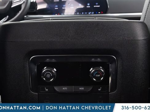 New 2026 Chevrolet Suburban Premier w/ Sun And Tow Package AWD/4WD image 19
