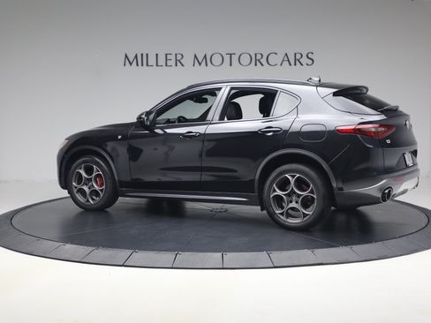 Used 2022 Alfa Romeo Stelvio Ti AWD/4WD image 4