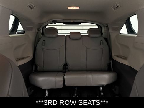 Used 2023 Toyota Sienna XLE w/ XLE Plus Package AWD/4WD image 13