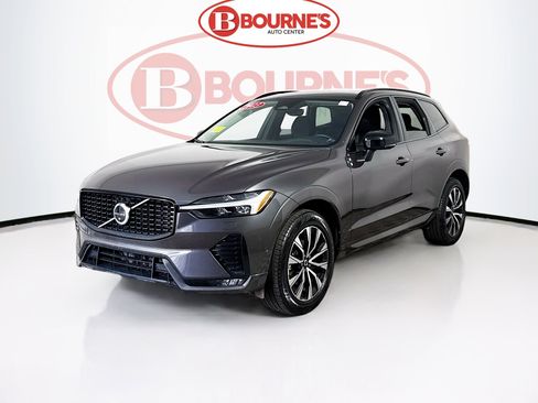 Used 2023 Volvo XC60 B5 Plus image 7