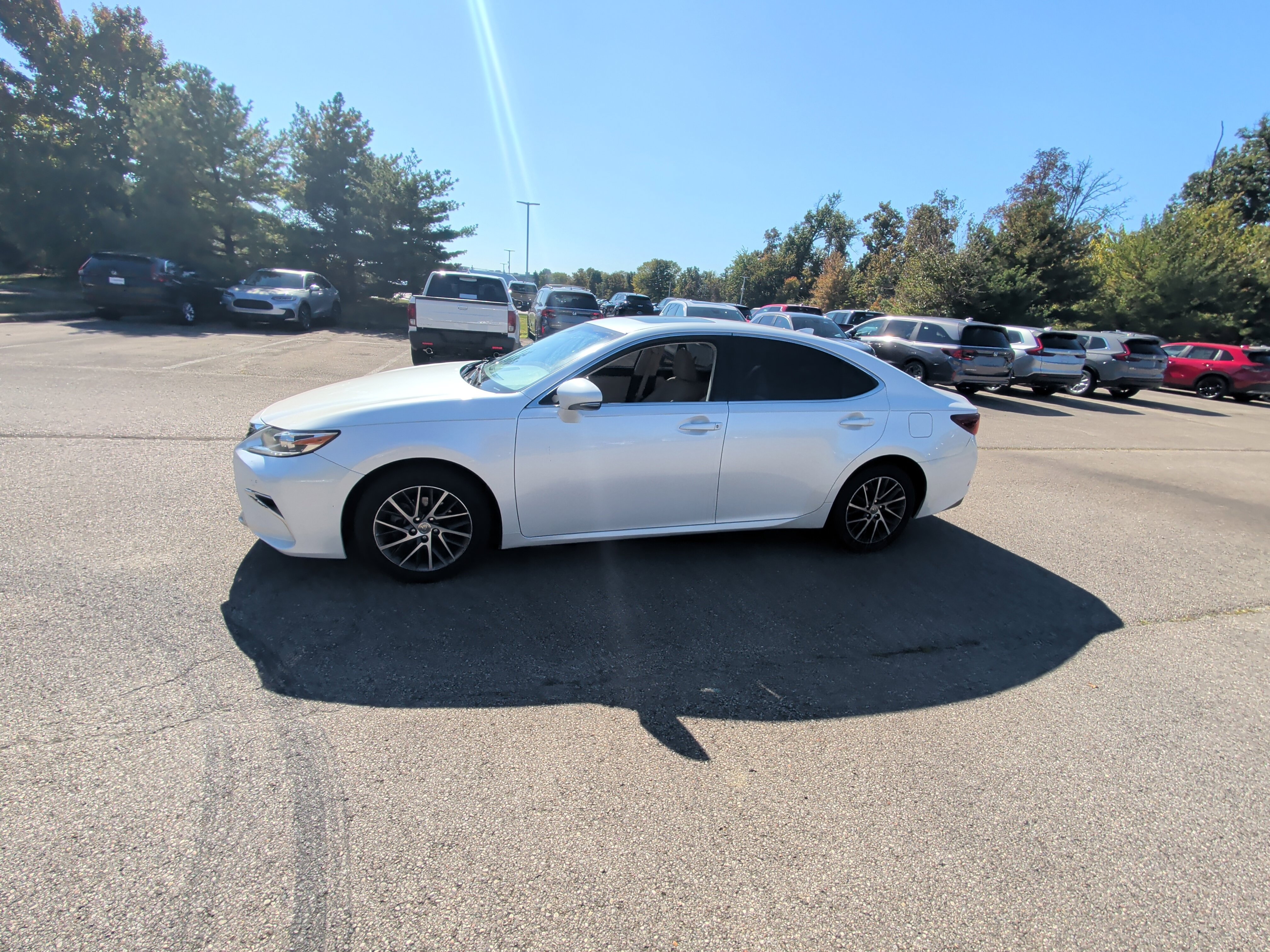 Used 2016 Lexus ES 350 w/ Navigation System Package FWD image 8