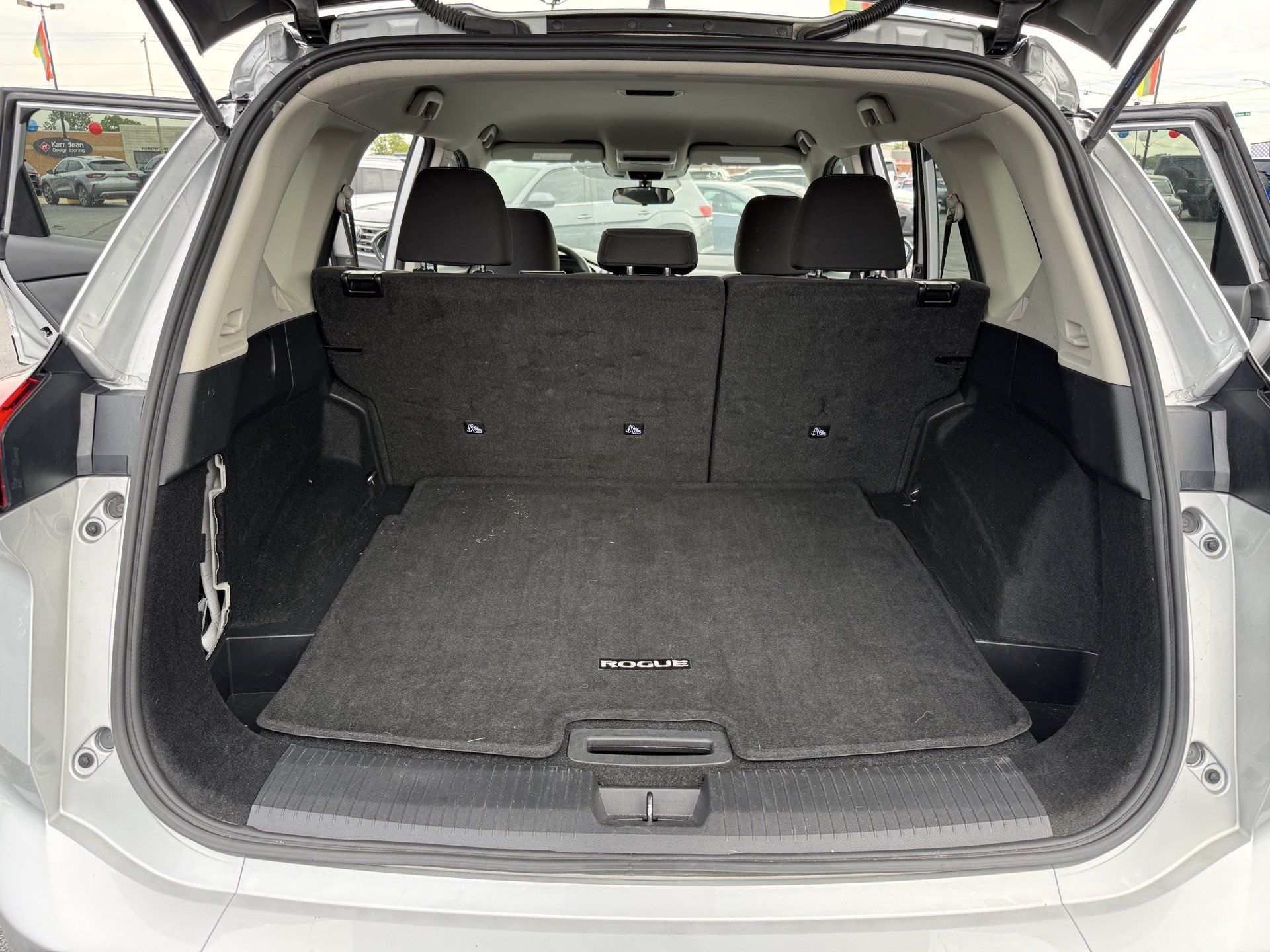 Used 2024 Nissan Rogue S AWD/4WD image 30