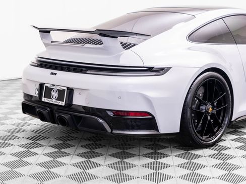 Certified 2026 Porsche 911 Carrera GTS RWD image 34