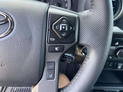 Used 2023 Toyota Tacoma TRD Off-Road w/ Technology Package AWD/4WD image 34