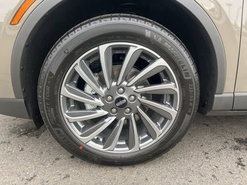 New 2025 Lincoln Corsair Reserve image 11