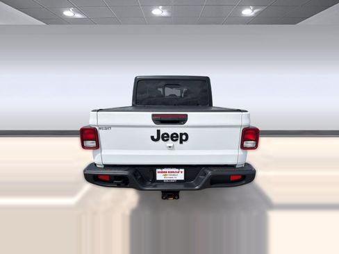 Used 2022 Jeep Gladiator Sport AWD/4WD image 9