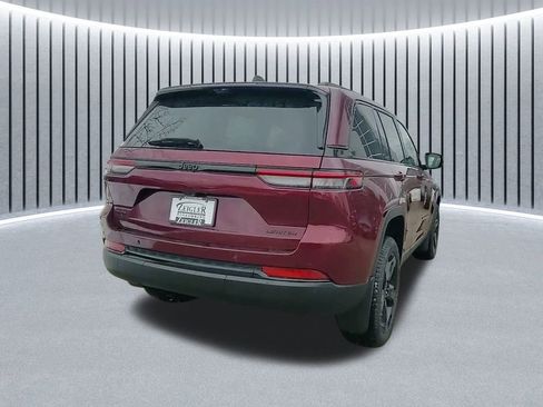 New 2025 Jeep Grand Cherokee Limited w/ Luxury Tech Group II image 9