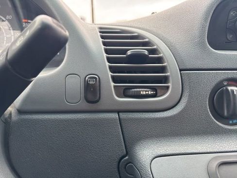 Used 2004 Dodge Sprinter 2500 w/ PWR Convenience Group image 30