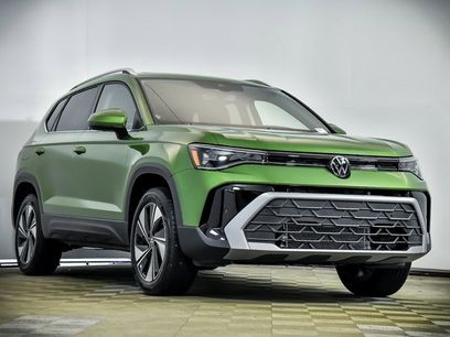 New 2025 Volkswagen Taos SE