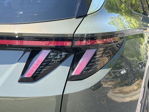 Certified 2025 Hyundai Tucson Limited FWD image 13