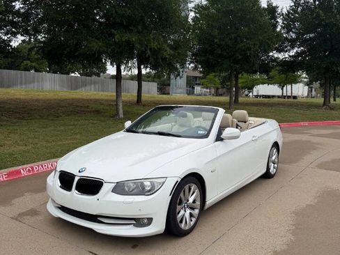 Used 2013 BMW 328i Convertible RWD image 1
