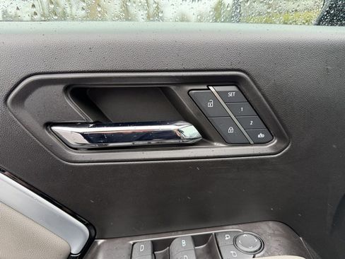 Used 2024 Chevrolet Colorado ZR2 w/ ZR2 Convenience Package III image 13