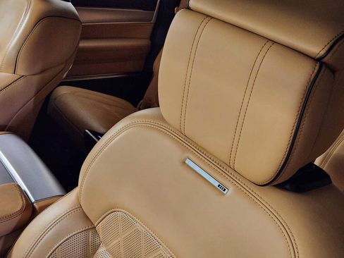 Used 2022 Jeep Grand Wagoneer Series III AWD/4WD image 26