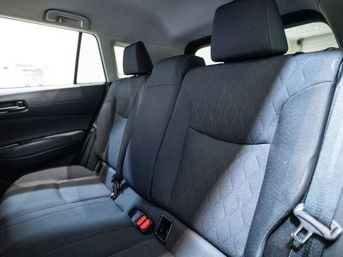 Certified 2025 Toyota Corolla Cross LE image 34