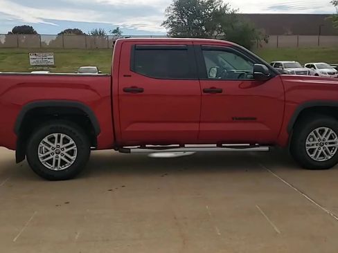 Used 2022 Toyota Tundra SR5 image 9