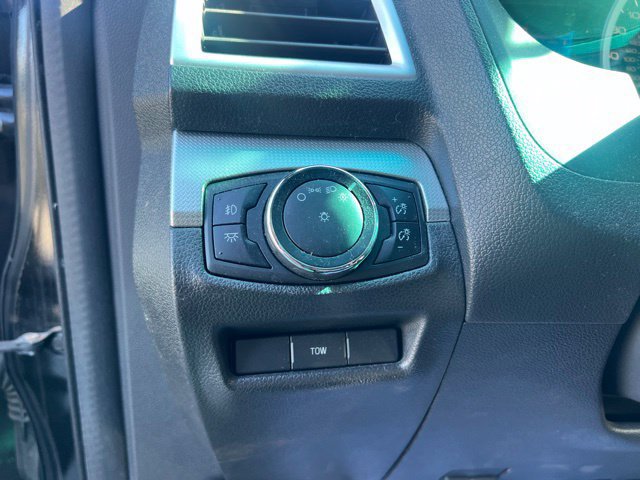 Used 2014 Ford Explorer XLT w/ Equipment Group 202A FWD image 18