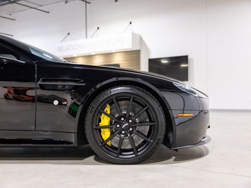 Used 2016 Aston Martin V12 Vantage S image 23