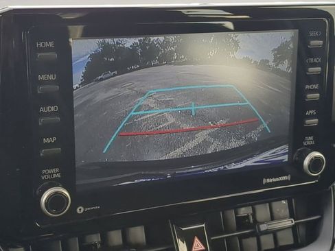 Used 2022 Toyota Corolla LE image 19