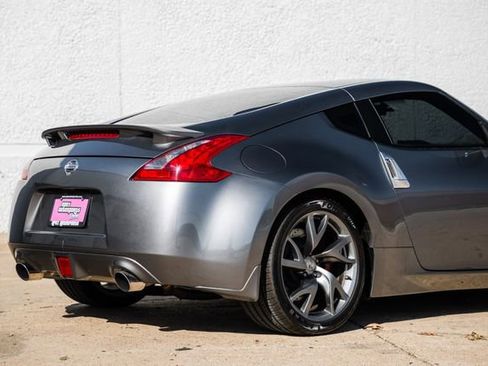 Used 2014 Nissan 370Z Coupe w/ Sport Package image 38
