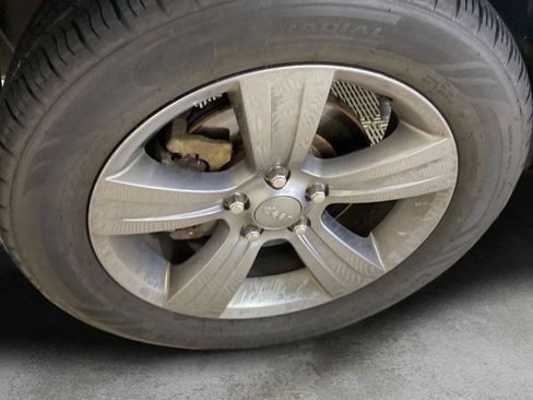 Used 2015 Jeep Patriot High Altitude AWD/4WD image 30