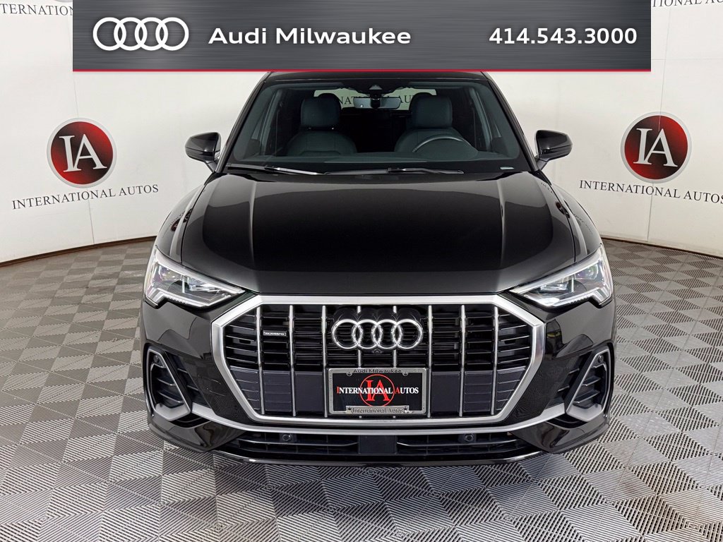 Used 2024 Audi Q3 2.0T Premium Plus AWD/4WD image 2