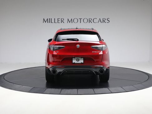 New 2025 Alfa Romeo Stelvio Sprint image 5