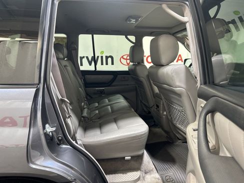 Used 2004 Toyota Land Cruiser image 17