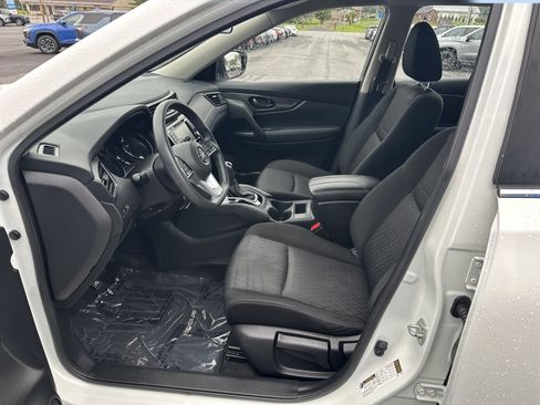 Used 2020 Nissan Rogue S AWD/4WD image 10