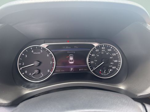 Used 2025 Nissan Sentra SV w/ SV Premium Package FWD image 13