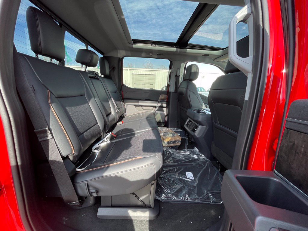 New 2026 Ford F350 Lariat w/ Black Appearance Package AWD/4WD image 24