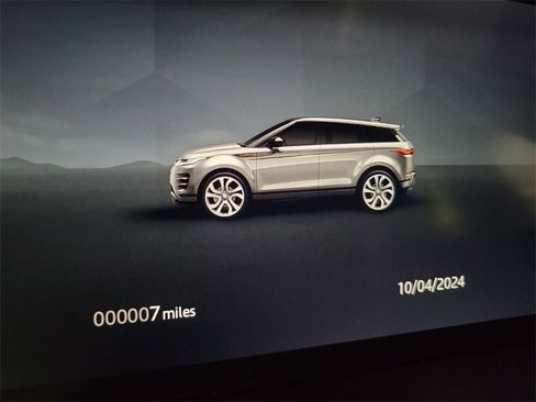 New 2025 Land Rover Range Rover Evoque S image 18