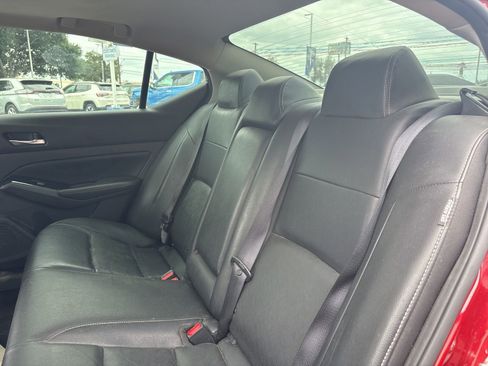 Used 2024 Nissan Altima 2.5 SL FWD image 12