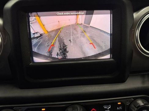 Used 2018 Jeep Wrangler Unlimited Sahara w/ Dual Top Group image 22