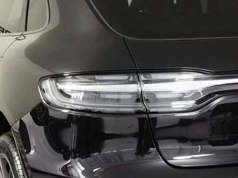 Used 2025 Porsche Macan Turbo image 12