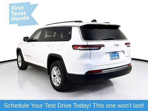 Used 2023 Jeep Grand Cherokee L Laredo image 5