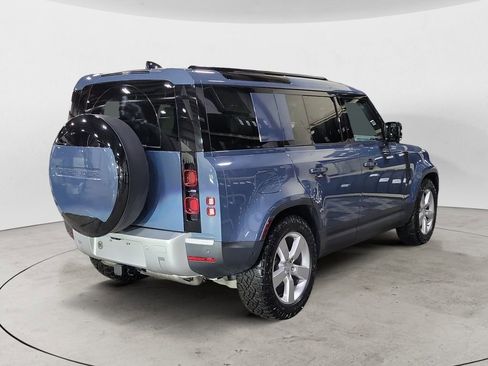 Used 2025 Land Rover Defender 110 S AWD/4WD image 5