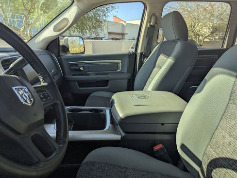 Used 2018 RAM 2500 Big Horn AWD/4WD image 9