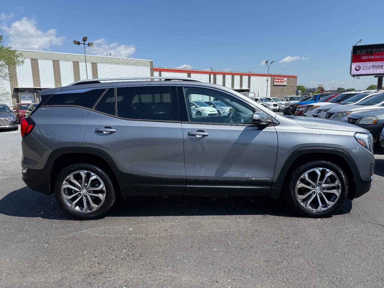 Used 2020 GMC Terrain SLT w/ Preferred Package AWD/4WD image 4
